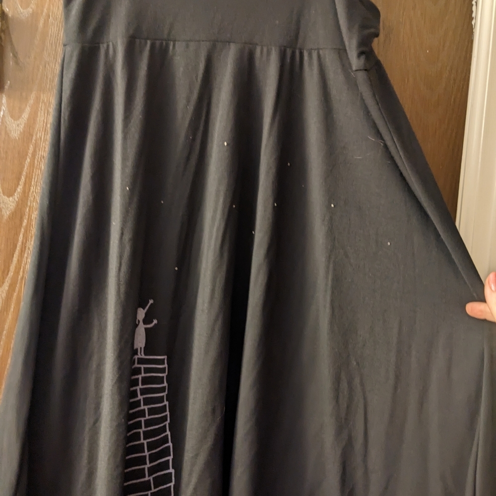 2xl soft knit graphic skirt with crystals
